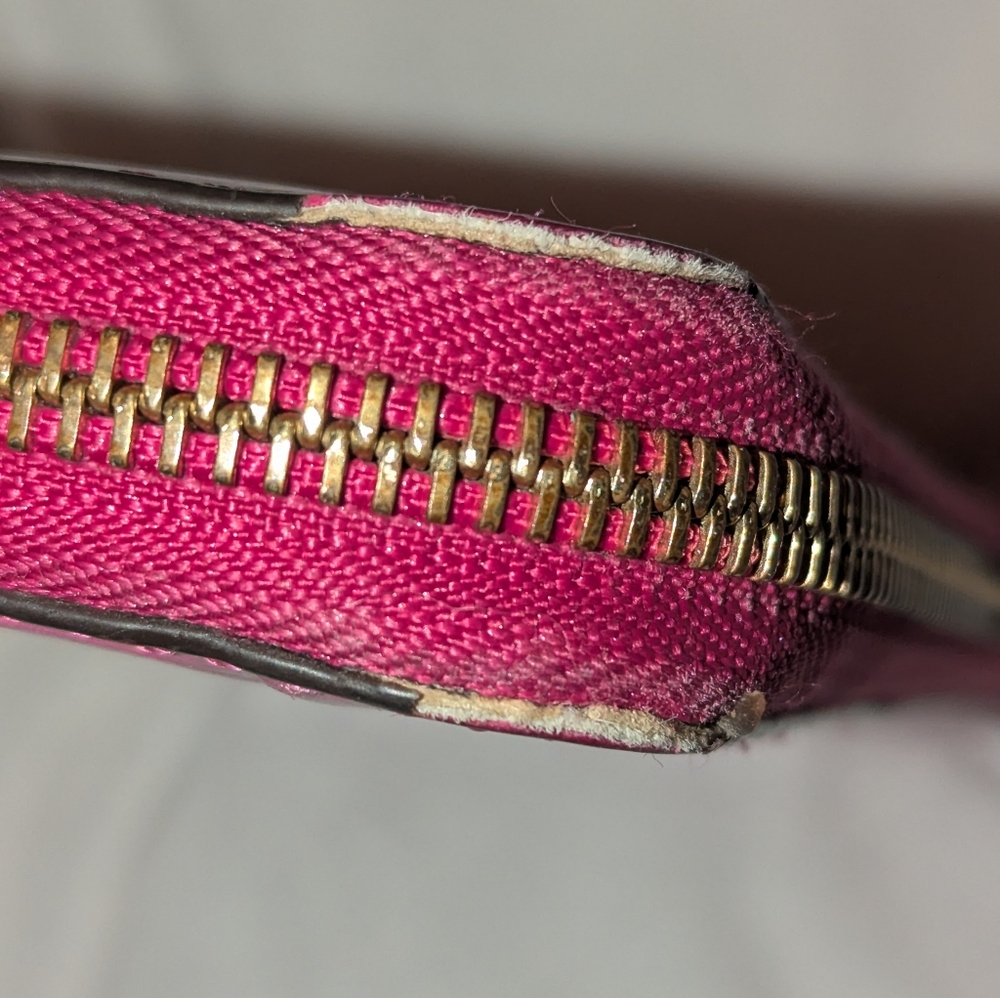 Michael Kors Pink Croc-Embossed Zip Wallet - Picture 12 of 16